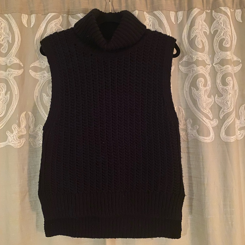 Banana Republic Sweater Vest Turtleneck